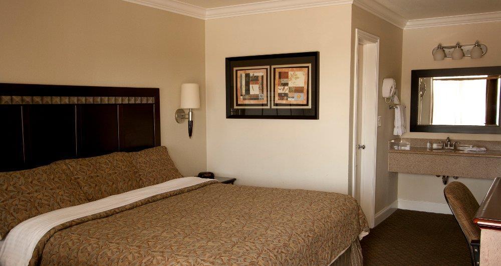 Vagabond Inn Whittier Ruang foto